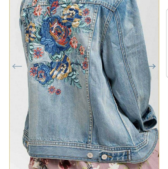 Button Up Floral Embroidered Denim/Jean Jacket - Picture 3 of 8